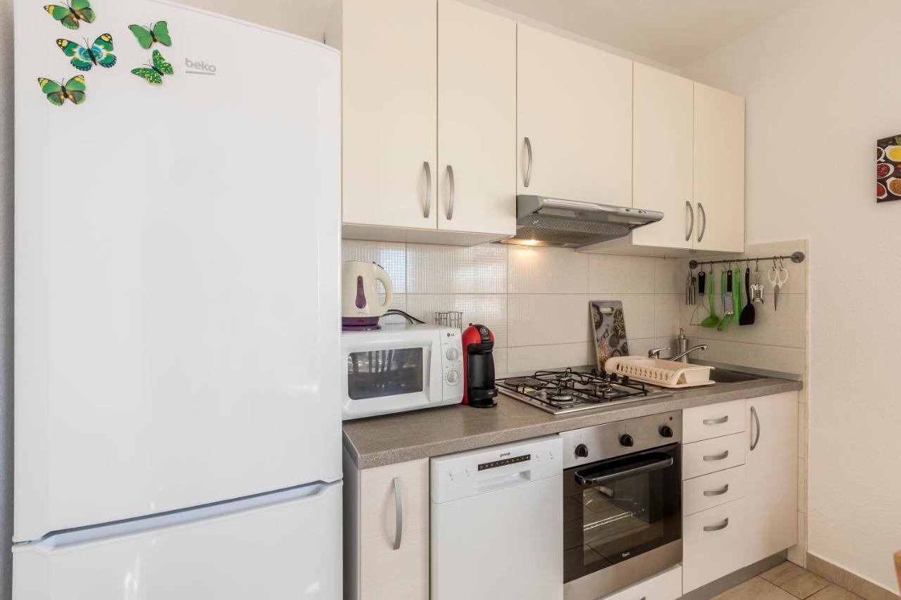 Apart Sa Terasom 250M Od Plaze,Parking,Wi Fi,Rostilj โตรกีร์ ภายนอก รูปภาพ