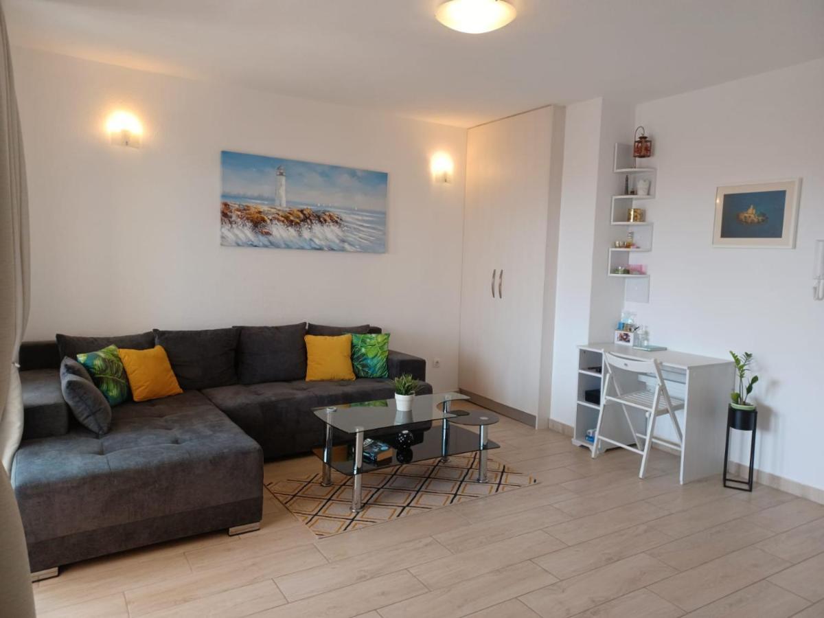 Apart Sa Terasom 250M Od Plaze,Parking,Wi Fi,Rostilj โตรกีร์ ภายนอก รูปภาพ