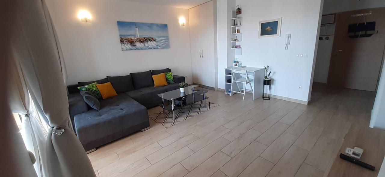 Apart Sa Terasom 250M Od Plaze,Parking,Wi Fi,Rostilj โตรกีร์ ภายนอก รูปภาพ