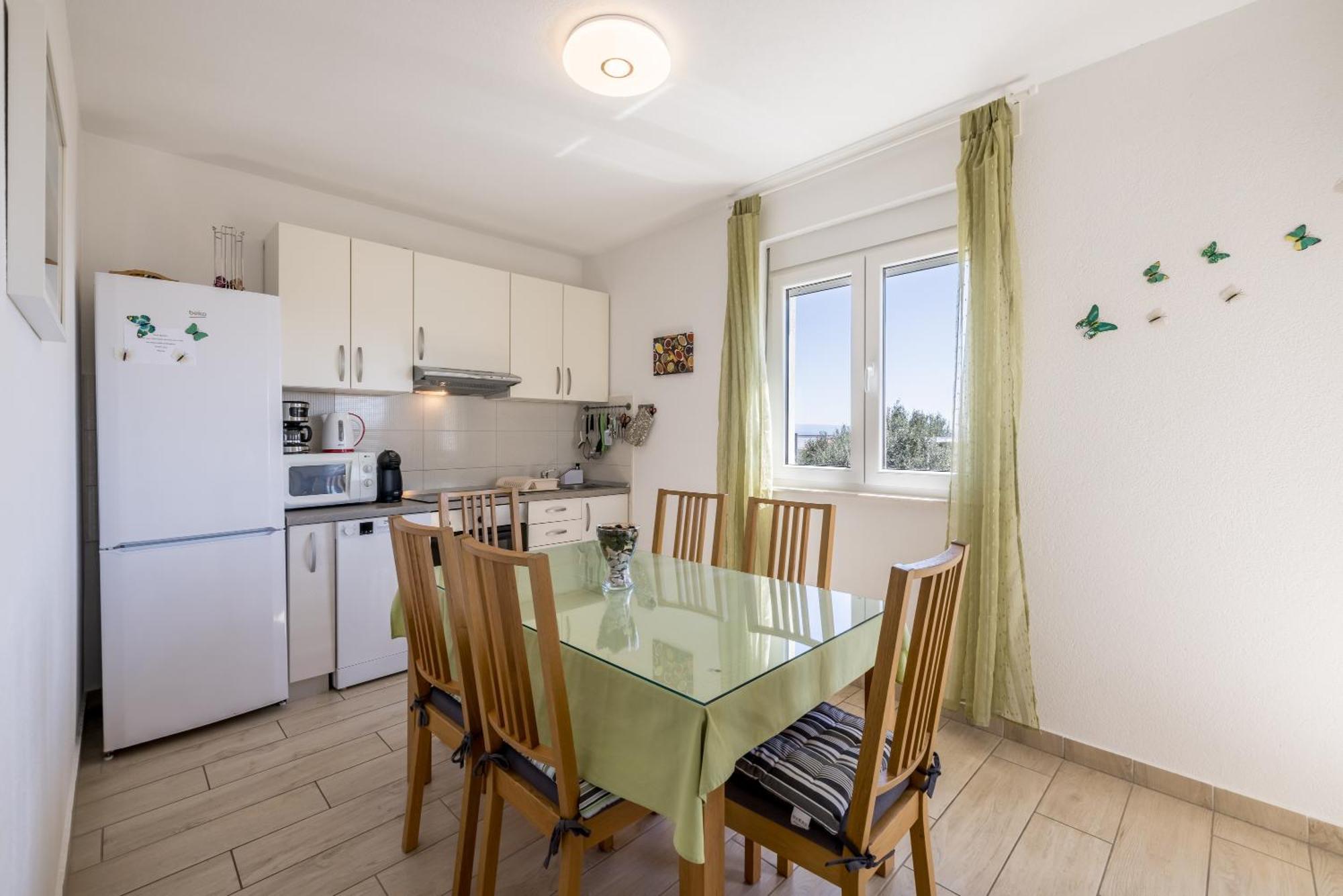 Apart Sa Terasom 250M Od Plaze,Parking,Wi Fi,Rostilj โตรกีร์ ภายนอก รูปภาพ