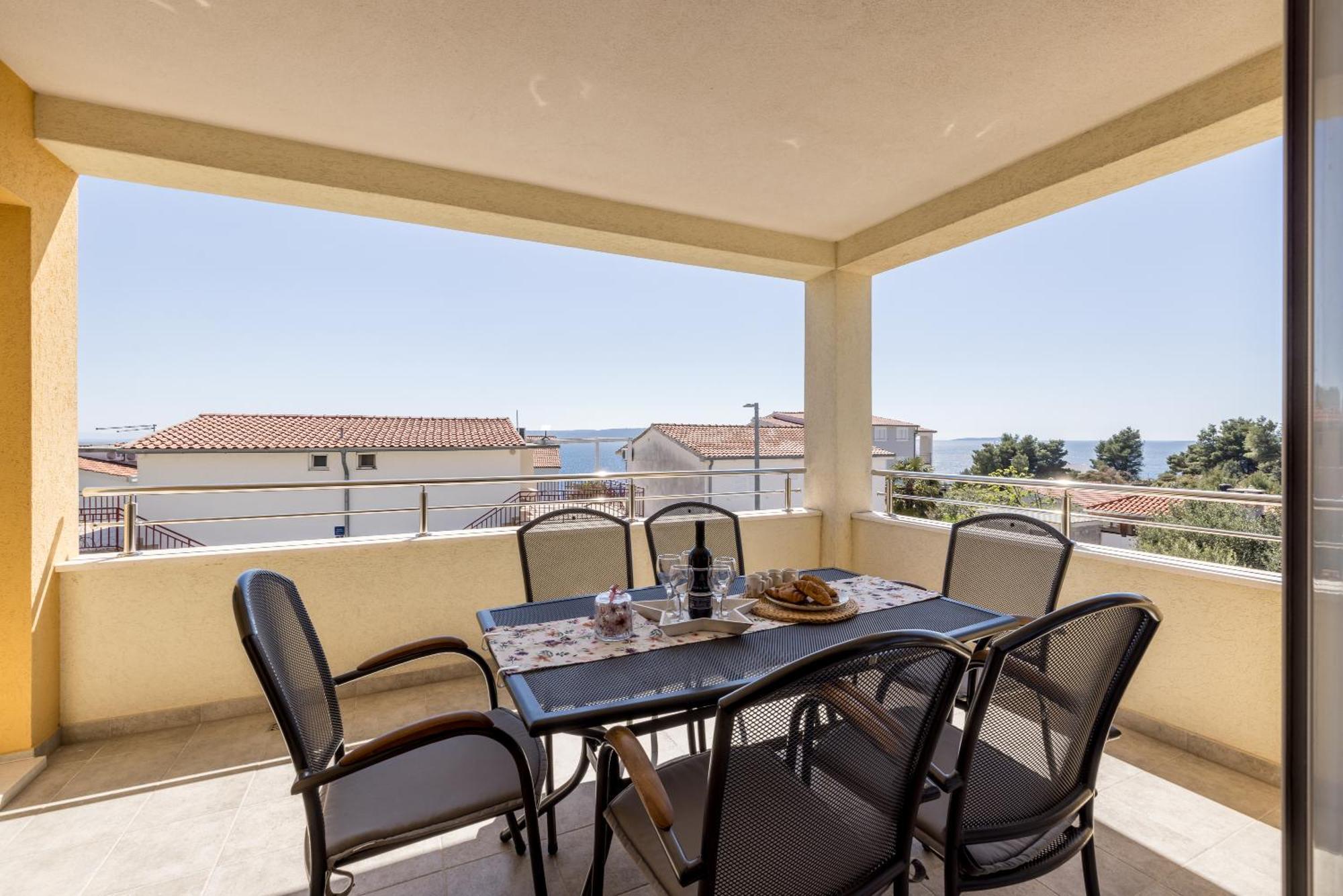 Apart Sa Terasom 250M Od Plaze,Parking,Wi Fi,Rostilj โตรกีร์ ภายนอก รูปภาพ